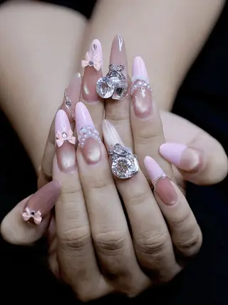 ミディアム ティキ Pono Nailsのネイルデザイン