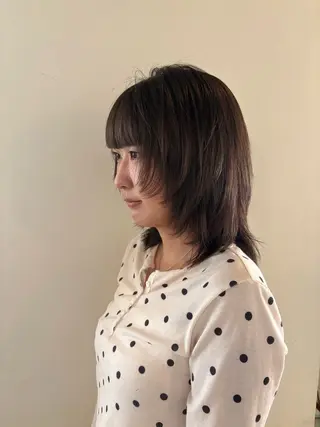 ミディアム 関 明日花のヘアスタイル