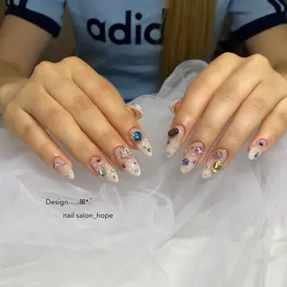 ネイル HOPE ⟡.·*.のネイルデザイン