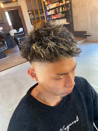 ショート カラー パーマ メンズ ツイスパ特化 石川 歳也のヘアスタイル