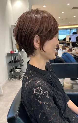 ショート 襟足でお悩みの方✂︎ くびれ職人ハシモトのヘアスタイル