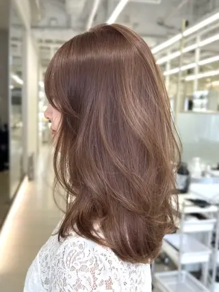 ミディアム 無料募集/ミディアム レイヤー日向のヘアスタイル