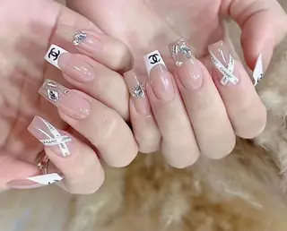 ネイル D-BEAUTY Nailsalonのネイルデザイン