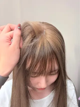 ロング カラー HIBIKI / 透明感カラーのヘアスタイル