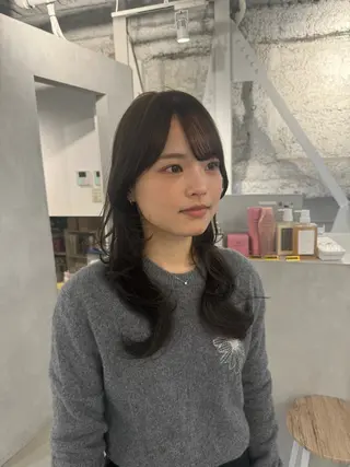 セミロング 新宿/顔周りカット +レイヤー=しずく♩のヘアスタイル