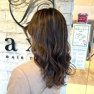 ロング カラー アクストスタイル川勝 しずかのヘアスタイル
