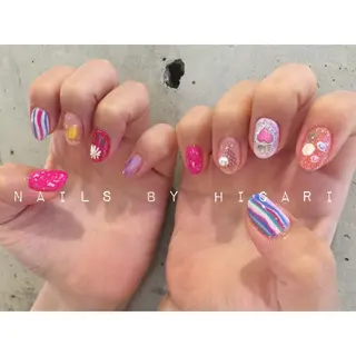 ショート カラー ネイル マツエク・マツパ illum hicariのネイルデザイン
