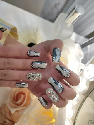 ネイル RUNWAY のネイルデザイン