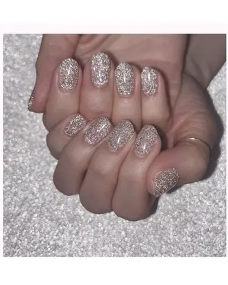 ネイル BEE NAILのネイルデザイン