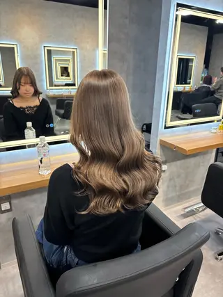 ロング カラー パーマ ヘアアレンジ 透明感ブリーチカラー 🌈TOMOHIROのヘアスタイル