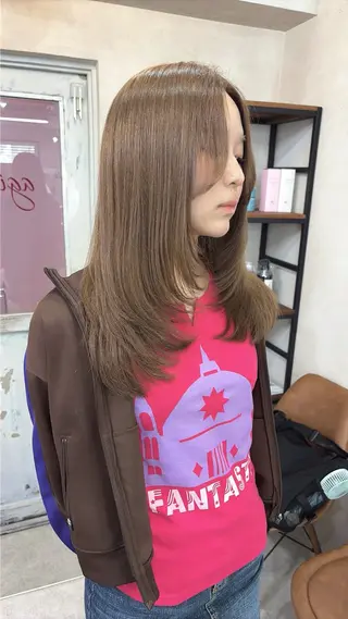 セミロング カラー 🪽髪質改善縮毛矯正 🤍MIU🤍のヘアスタイル