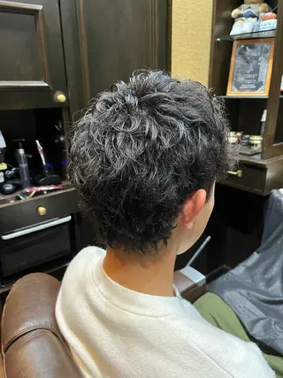 ミディアム パーマ メンズ 🌈予約の98%パ ーマ⭕️🌈福本のヘアスタイル