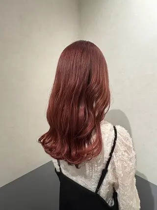 カラー 小澤 春香のヘアスタイル