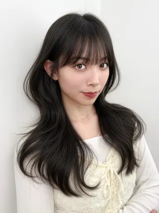 セミロング 割れない顔まわり× 小顔補正レイヤー難波のヘアスタイル
