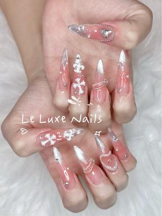 ネイル LE LUXE  NAILSのネイルデザイン
