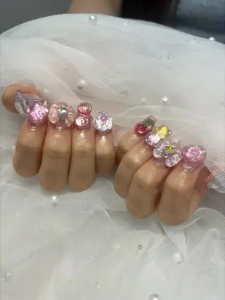 ネイル melt./Ono ガーリー/ワンホンのネイルデザイン
