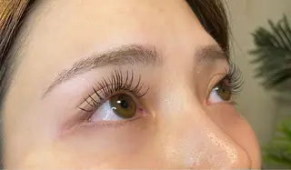 マツエク・マツパ まつげと眉 Meliaのマツエク・マツパデザイン