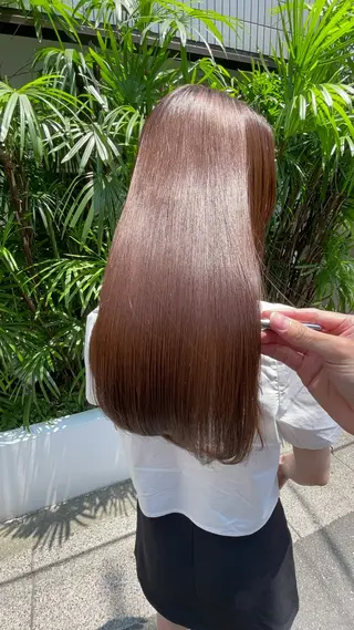 ミディアム 🖱️透明感カラー ×髪質改善Rikyuのヘアスタイル