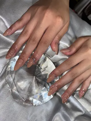 ミディアム YOKOSUKA NAILS💅🍃のネイルデザイン