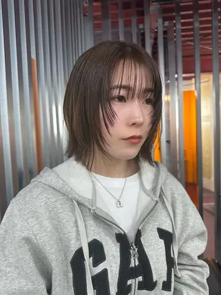ミディアム Shiro RENのヘアスタイル