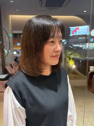 ミディアム RosierBleu 中山のヘアスタイル