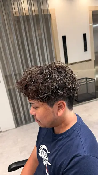 ショート カラー パーマ メンズ fifth 堀内新史のヘアスタイル