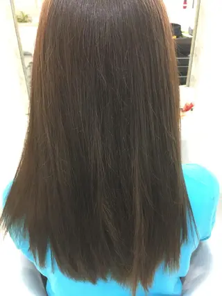 セミロング ロング カラー 髪質改善 中川 翔のヘアスタイル