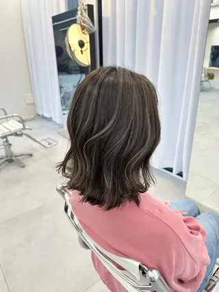 ミディアム risa | 透明感 カラー|レイヤーのヘアスタイル