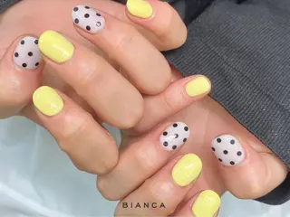 ネイル Bianca ❤︎ Hikariのネイルデザイン