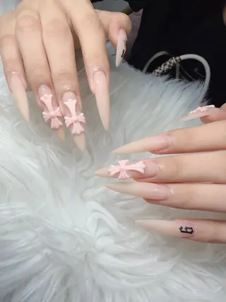 ネイル Lee Nailsのネイルデザイン