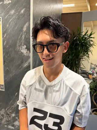 ミディアム パーマ メンズ 💈原宿指名No.1 センターパート💈のヘアスタイル