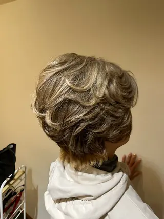 ショート カラー パーマ 大人女子&髪改善専門 Nobuフリーランスのヘアスタイル