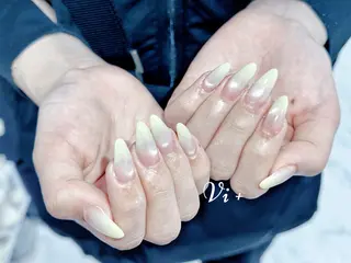 ネイル ✨Nailsalon Vi+✨のネイルデザイン