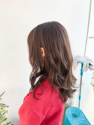 ミディアム カラー 艶カラー🫧 猿渡 響のヘアスタイル