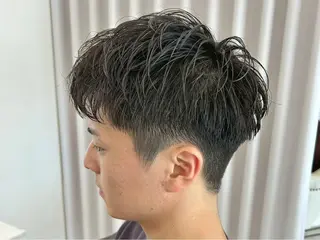 ショート センターパート 韓国ヘア・綾也のヘアスタイル