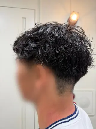 ショート パーマ メンズ 町田メンズパーマ 特化 金井蒔士のヘアスタイル