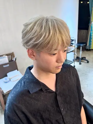 カラー メンズ BEHIND THE CURTAIN りこのヘアスタイル