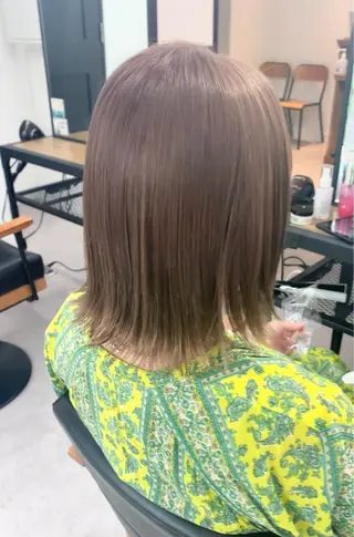 セミロング カラー パーマ ヘアアレンジ メンズ キッズ ネイル マツエク・マツパ アイブロウ 似合せレイヤー/ 柔らか透明感カラーのヘアスタイル