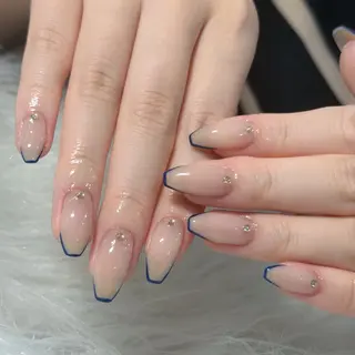 ネイル LAVISH nanamiのネイルデザイン