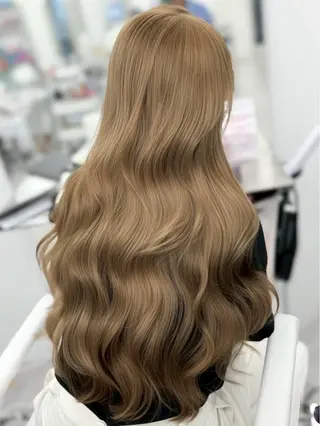 ロング カラー 盛れるベージュ✨韓国 レイヤーkanatoのヘアスタイル