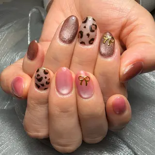 ネイル RuxuryNail ／RiAnnaのネイルデザイン