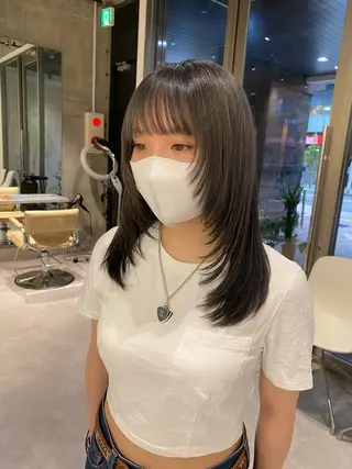 セミロング mina🪐立川駅/ 無料ショートカットのヘアスタイル