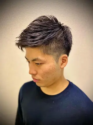 ショート パーマ ヘアアレンジ メンズ 石川 裕大のヘアスタイル