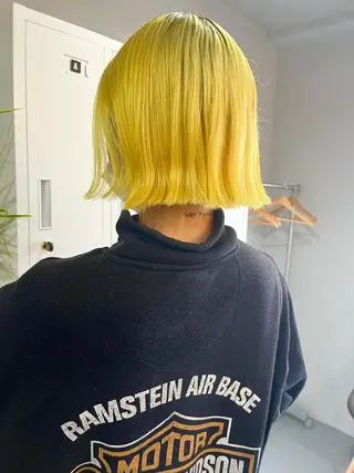 ミディアム 川尻 詩織のヘアスタイル