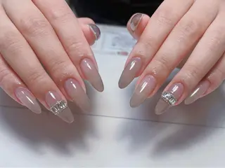 ネイル 心斎橋Mione nail salonのネイルデザイン