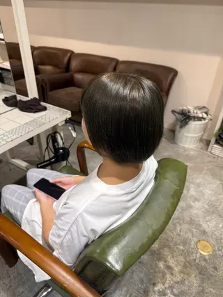 ショート カラー 佐々木 里紗のヘアスタイル