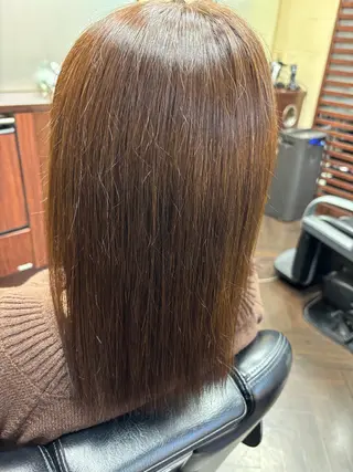 ミディアム カラー 嶋田 愛羅のヘアスタイル