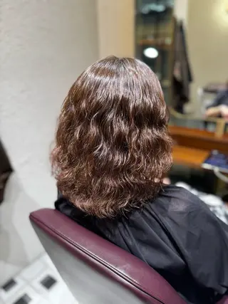 ミディアム パーマ 🤍たむら みなみ 銀座🤍のヘアスタイル