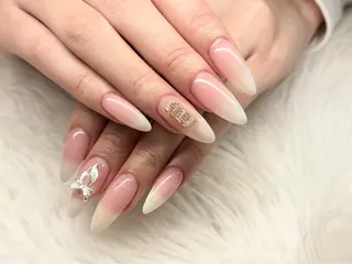 ネイル 心斎橋Mione nail salonのネイルデザイン