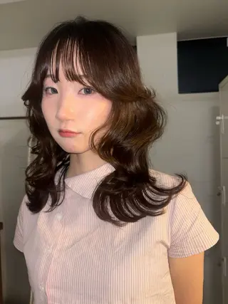 カラー 佐藤 穂果のヘアスタイル